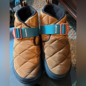 Brand new Chaco Ramble Puff shoe